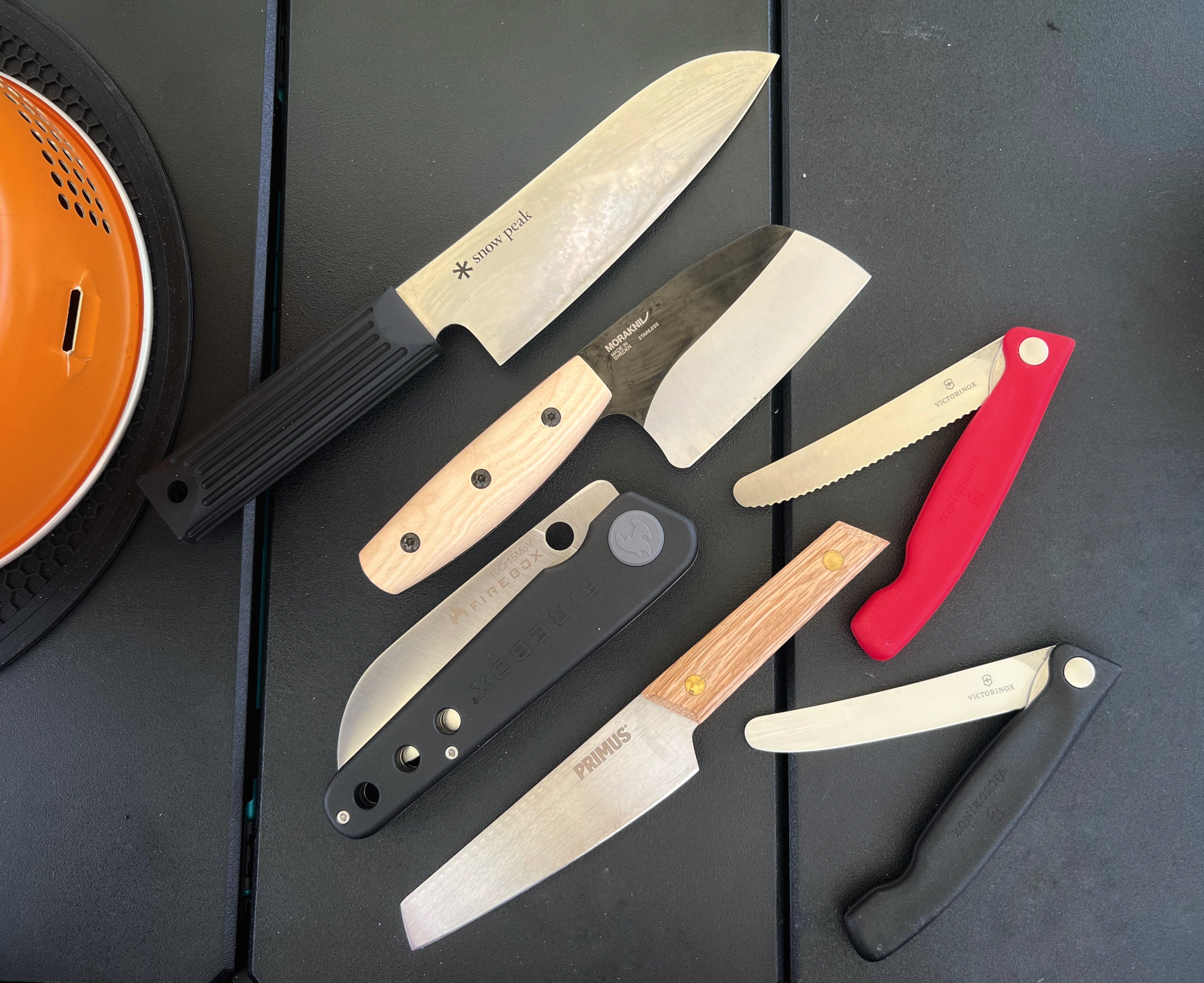 🔪 Camp Knife Showdown: Five Blades, One Fire Pit, and a Gearhead’s Honest Take.